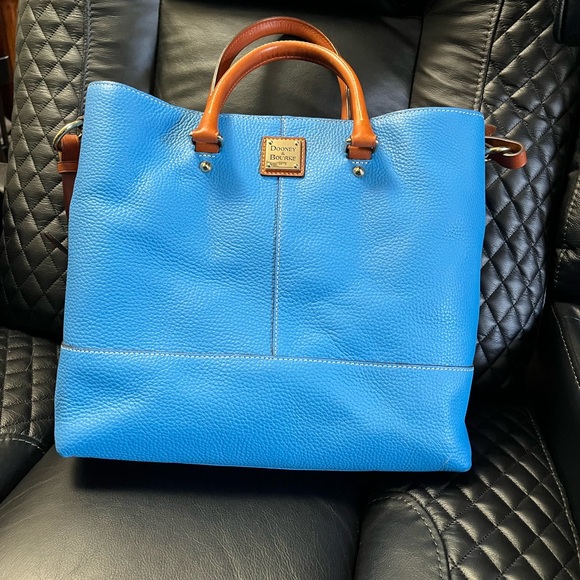 - Dooney & Bourke tote handbag Chelsea blue. Pebble l… - Picture 4 of 11